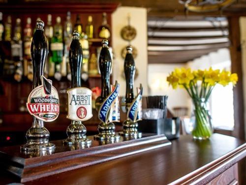 Eye  The White Horse Inn מראה חיצוני תמונה